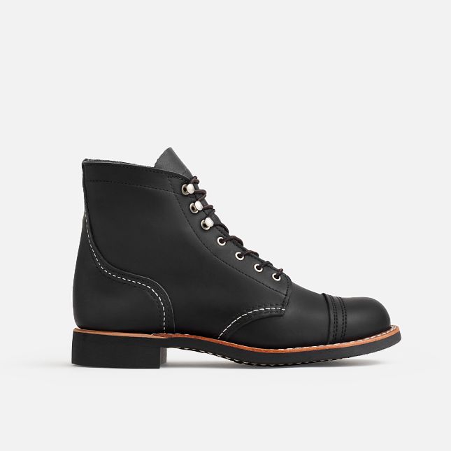 Red Wing Short Boot in Black Boundary Leather | PAUR-89614